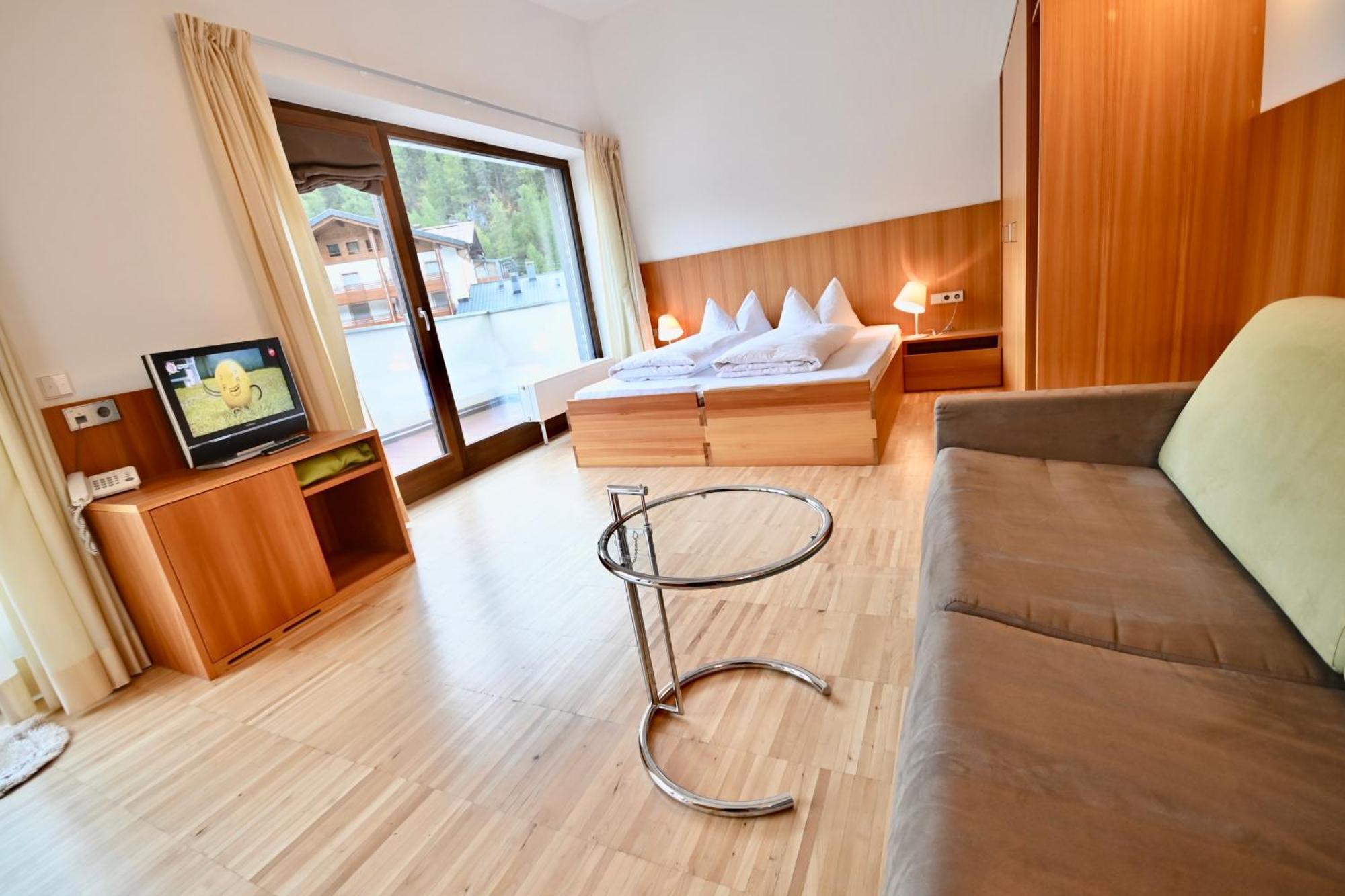 Bed & Breakfast Hotel Nives Sulden Rum bild