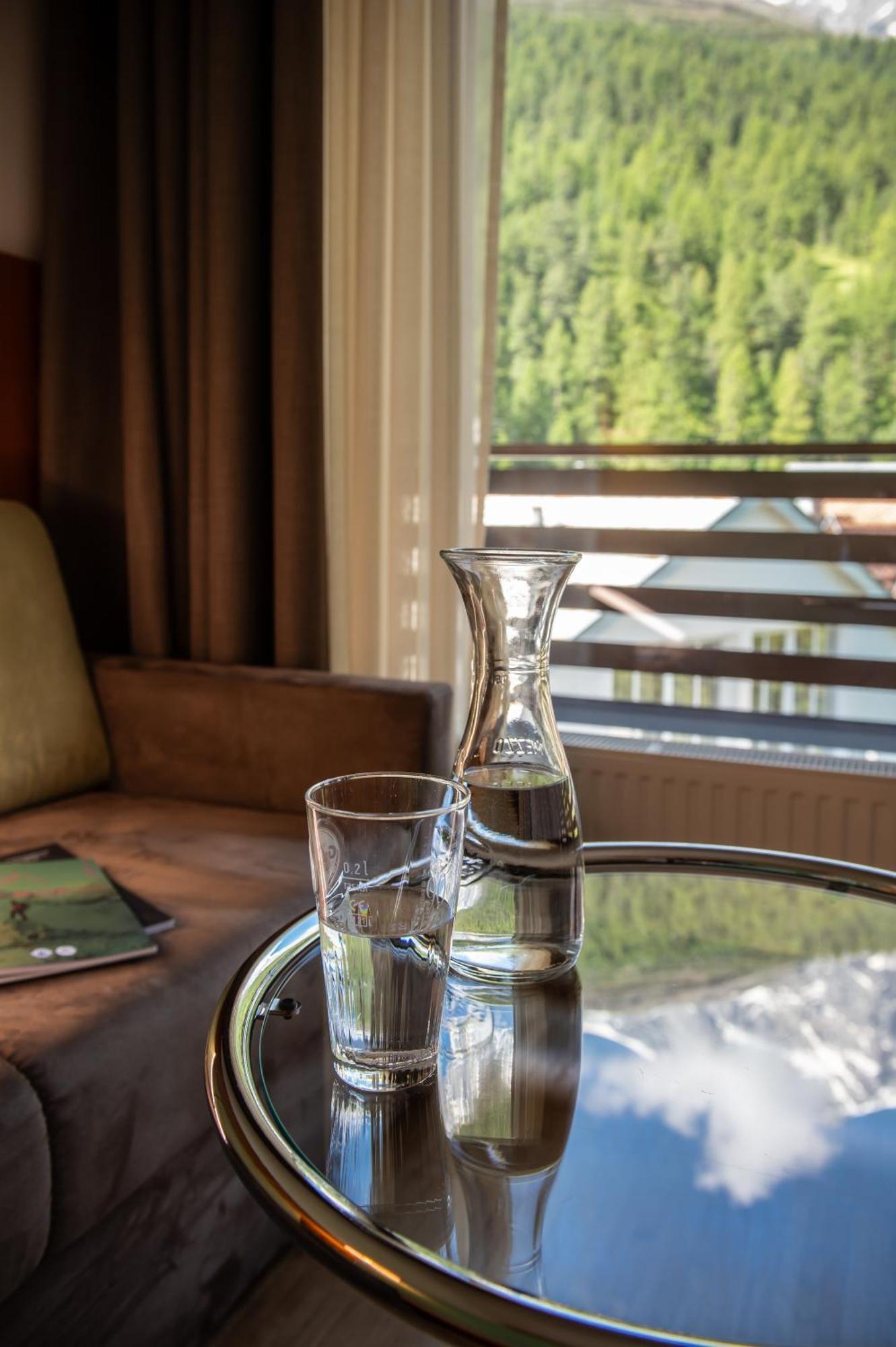 Bed & Breakfast Hotel Nives Sulden Rum bild