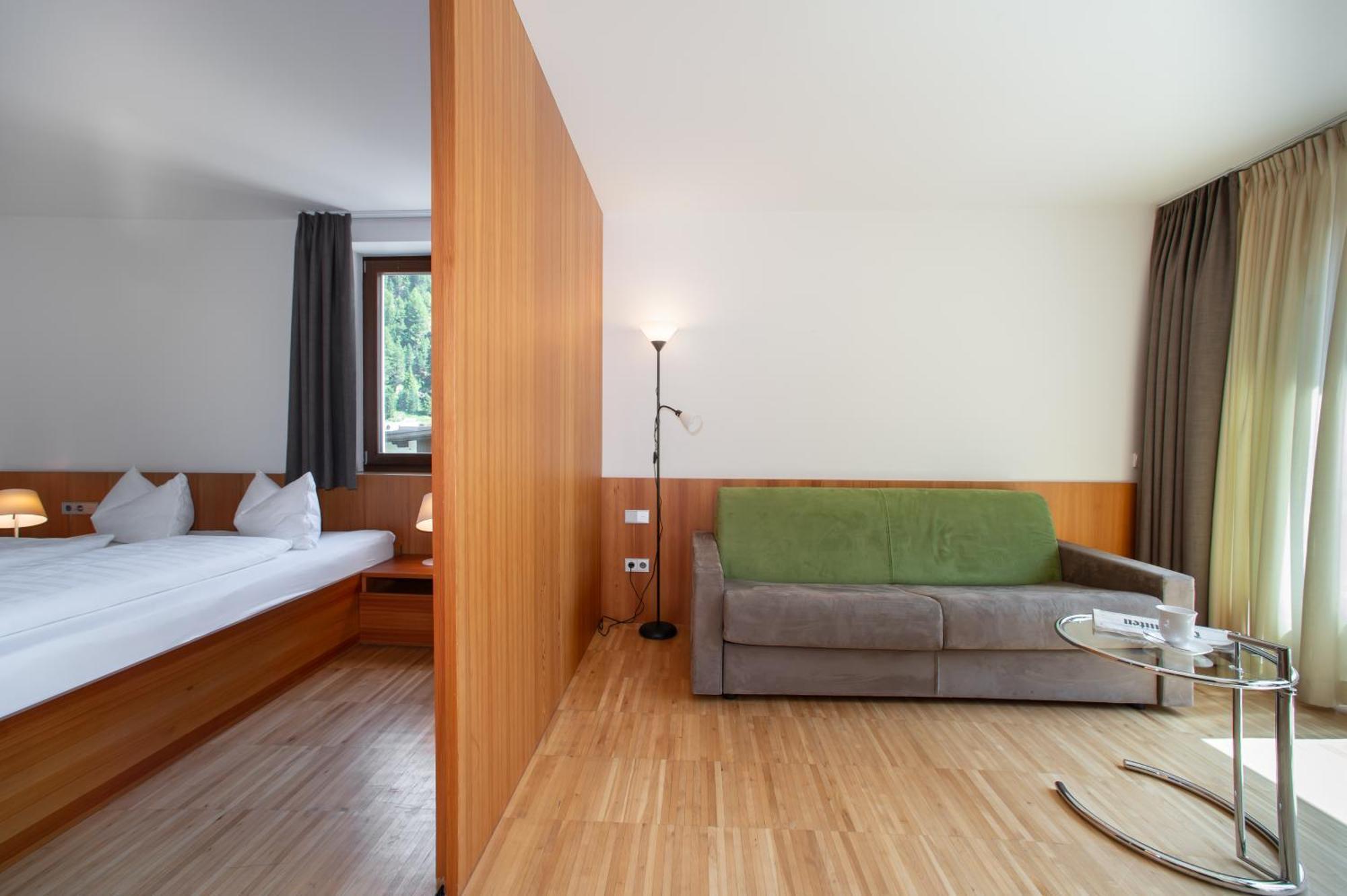 Bed & Breakfast Hotel Nives Sulden Rum bild