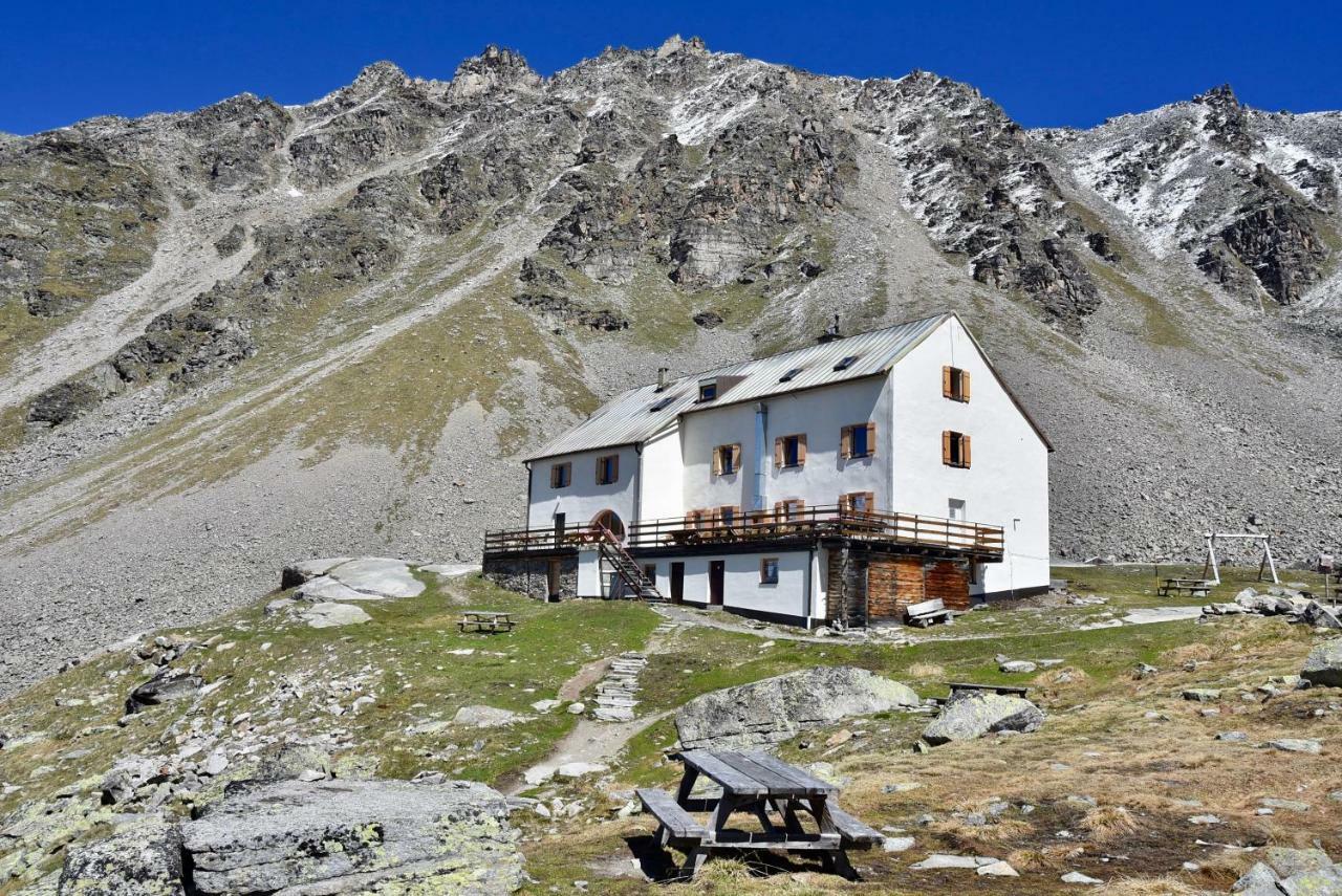 Bed & Breakfast Hotel Nives Sulden Exteriör bild