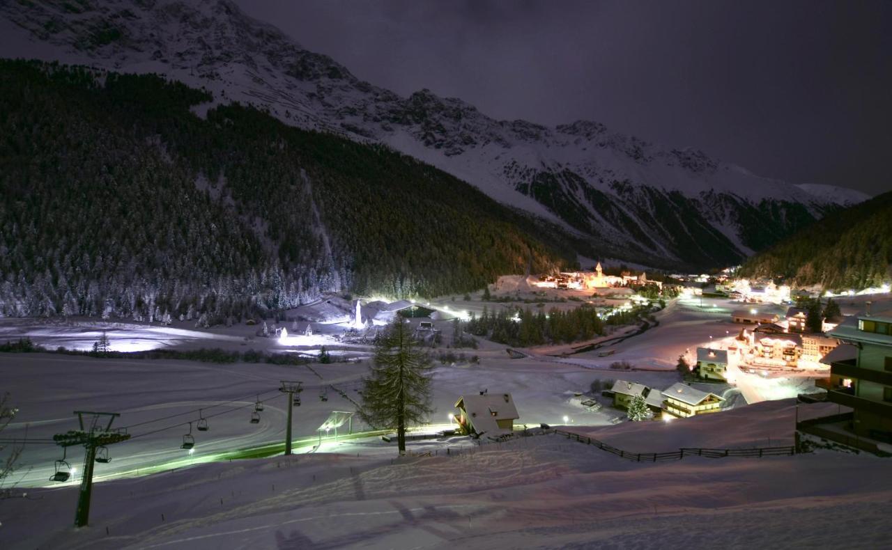 Bed & Breakfast Hotel Nives Sulden Exteriör bild
